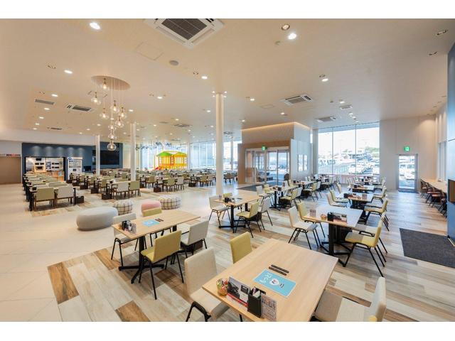 スペーシアカスタム ハイブリッドXSターボ ターボ 届出済未使用車 両側電動ドア スズキセーフティサポート レーダークルーズ ハーフレザーシート コーナーセンサー スマートキー LEDヘッド オートハイビーム 車線逸脱警報 オートライト(71枚目)