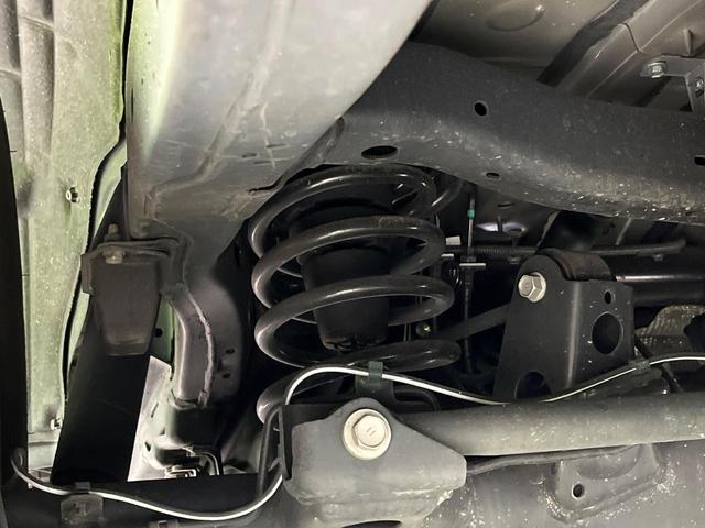 ランドクルーザープラド TX Lパッケージ マットブラックエディション 4WD 7人乗り サンルーフ メーカー純正9型ナビ 全周囲カメラ トヨタセーフティセンス レーダークルーズ 禁煙車 レザーシート 前席シートエアコン コーナーセンサー スマートキー LEDヘッド(22枚目)