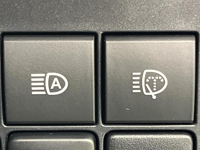 ランドクルーザープラド TX Lパッケージ マットブラックエディション 4WD 7人乗り サンルーフ メーカー純正9型ナビ 全周囲カメラ トヨタセーフティセンス レーダークルーズ 禁煙車 レザーシート 前席シートエアコン コーナーセンサー スマートキー LEDヘッド(42枚目)