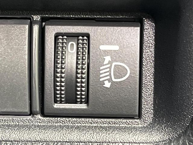 シエンタ ハイブリッドX 登録済未使用車 電動スライドドア 衝突被害軽減システム レーダークルーズ コーナーセンサー スマートキー LEDヘッド オートハイビーム オートライト オートエアコン(29枚目)