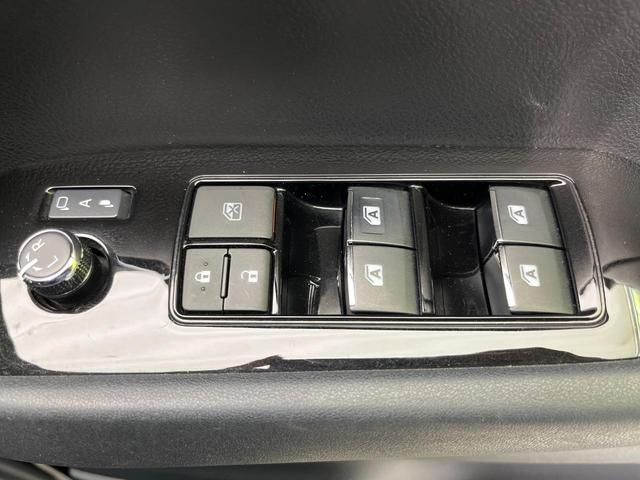 アルファード ２．５Ｓ　タイプゴールド　フルエアロ　両側電動ドア　バックカメラ　衝突被害軽減システム　１００Ｖ電源　レーダークルーズ　禁煙車　電動リアゲート　ハーフレザーシート　コーナーセンサー　スマートキー　ＬＥＤヘッド　ビルトインＥＴＣ（40枚目）