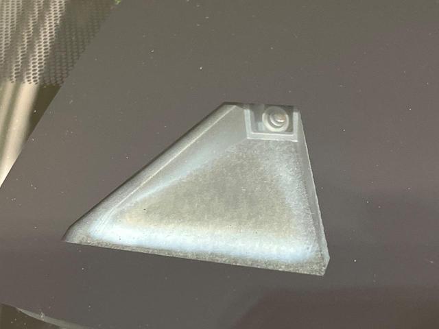 プリウス Ｅ　純正ＳＤナビ　バックカメラ　トヨタセーフティセンス　レーダークルーズ　禁煙車　ドラレコ　コーナーセンサー　スマートキー　ＬＥＤヘッド　ＥＴＣ２．０　オートハイビーム　オートライト　オートエアコン（5枚目）