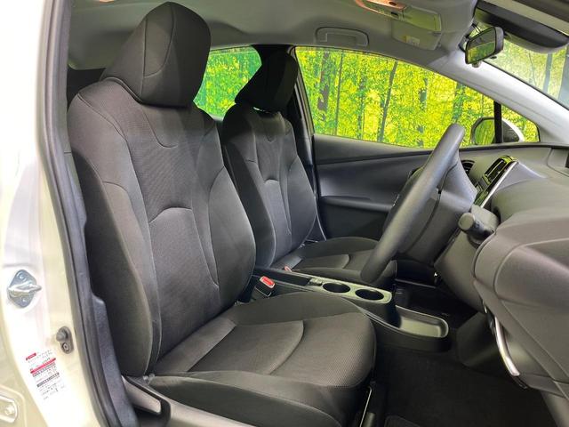 プリウス Ｅ　純正ＳＤナビ　バックカメラ　トヨタセーフティセンス　レーダークルーズ　禁煙車　ドラレコ　コーナーセンサー　スマートキー　ＬＥＤヘッド　ＥＴＣ２．０　オートハイビーム　オートライト　オートエアコン（9枚目）