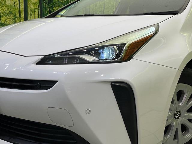 プリウス Ｅ　純正ＳＤナビ　バックカメラ　トヨタセーフティセンス　レーダークルーズ　禁煙車　ドラレコ　コーナーセンサー　スマートキー　ＬＥＤヘッド　ＥＴＣ２．０　オートハイビーム　オートライト　オートエアコン（13枚目）