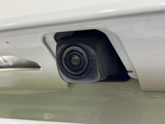 プリウス Ｅ　純正ＳＤナビ　バックカメラ　トヨタセーフティセンス　レーダークルーズ　禁煙車　ドラレコ　コーナーセンサー　スマートキー　ＬＥＤヘッド　ＥＴＣ２．０　オートハイビーム　オートライト　オートエアコン（35枚目）
