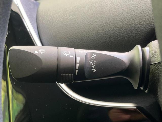 プリウス Ｅ　純正ＳＤナビ　バックカメラ　トヨタセーフティセンス　レーダークルーズ　禁煙車　ドラレコ　コーナーセンサー　スマートキー　ＬＥＤヘッド　ＥＴＣ２．０　オートハイビーム　オートライト　オートエアコン（52枚目）