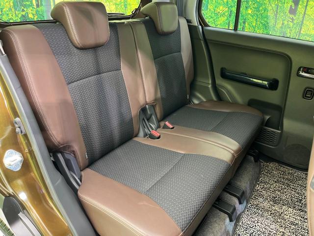 広々とした２列目シートは居住性が高く、居心地も快適！友達や家族とのお出かけにぴったりです。ベビーシートやチャイルドシート使用時も快適にお過ごしいただける十分な空間を確保しています。