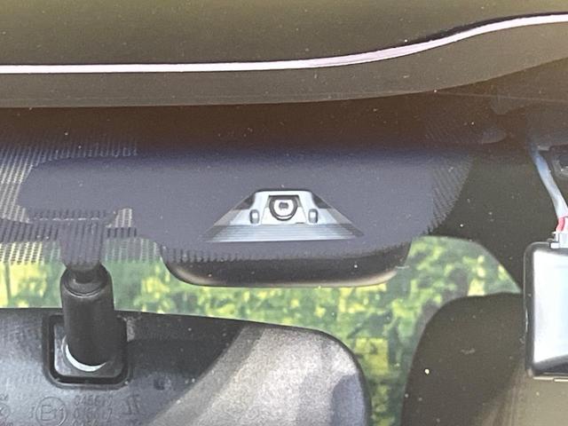 フリードハイブリッド ハイブリッド・Ｇ　純正９型ナビ　両側電動ドア　バックカメラ　衝突軽減システム　レーダークルーズ　禁煙車　ドラレコ　スマートキー　ＬＥＤヘッド　ＥＴＣ　オートライト　オートエアコン　Ｂｌｕｅｔｏｏｔｈ　ＣＤ　ＤＶＤ再生（3枚目）