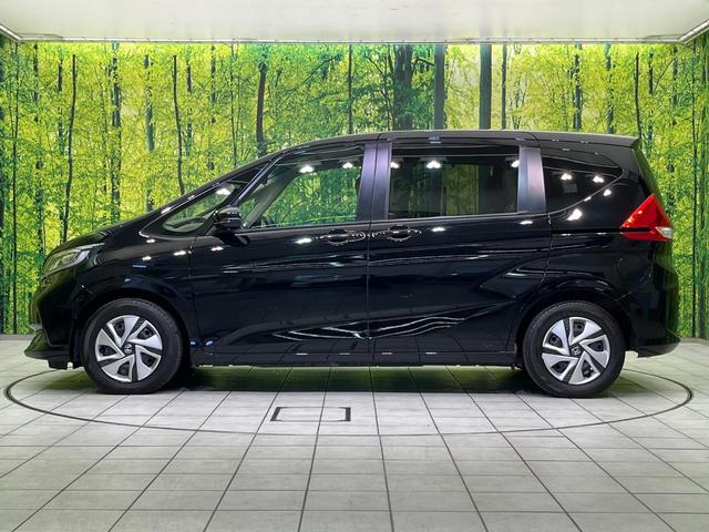 フリードハイブリッド ハイブリッド・Ｇ　純正９型ナビ　両側電動ドア　バックカメラ　衝突軽減システム　レーダークルーズ　禁煙車　ドラレコ　スマートキー　ＬＥＤヘッド　ＥＴＣ　オートライト　オートエアコン　Ｂｌｕｅｔｏｏｔｈ　ＣＤ　ＤＶＤ再生（21枚目）