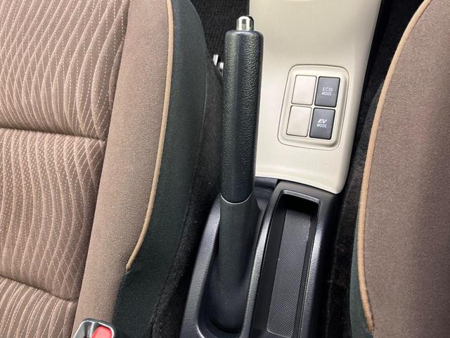 アクア Ｇ　純正ＳＤナビ　バックカメラ　禁煙車　スマートキー　ＬＥＤヘッド　ＥＴＣ　オートライト　オートエアコン　Ｂｌｕｅｔｏｏｔｈ　ＣＤ　ＤＶＤ再生　フルセグ　トラクションコントロール　盗難防止システム（41枚目）