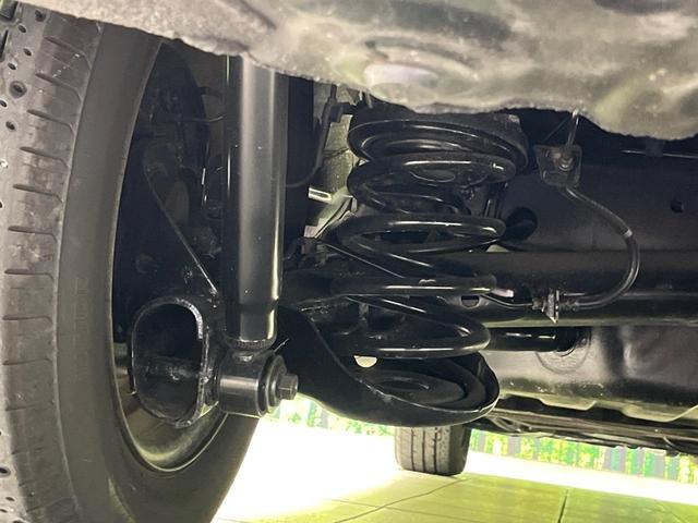 ヴォクシー Ｘ　後席モニター　純正ＨＤＤナビ　バックカメラ　禁煙車　ＥＴＣ　オートエアコン　ＣＤ　ＤＶＤ再生　ＴＶ視聴可能　電動格納ミラー（21枚目）