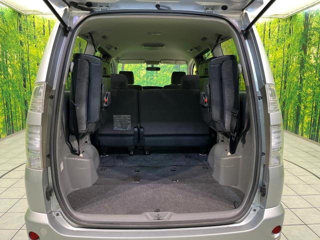ヴォクシー Ｘ　後席モニター　純正ＨＤＤナビ　バックカメラ　禁煙車　ＥＴＣ　オートエアコン　ＣＤ　ＤＶＤ再生　ＴＶ視聴可能　電動格納ミラー（41枚目）