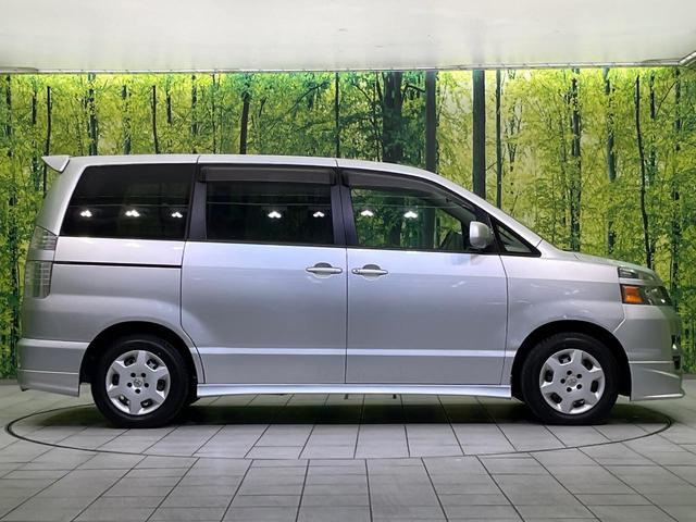 ヴォクシー Ｘ　後席モニター　純正ＨＤＤナビ　バックカメラ　禁煙車　ＥＴＣ　オートエアコン　ＣＤ　ＤＶＤ再生　ＴＶ視聴可能　電動格納ミラー（45枚目）