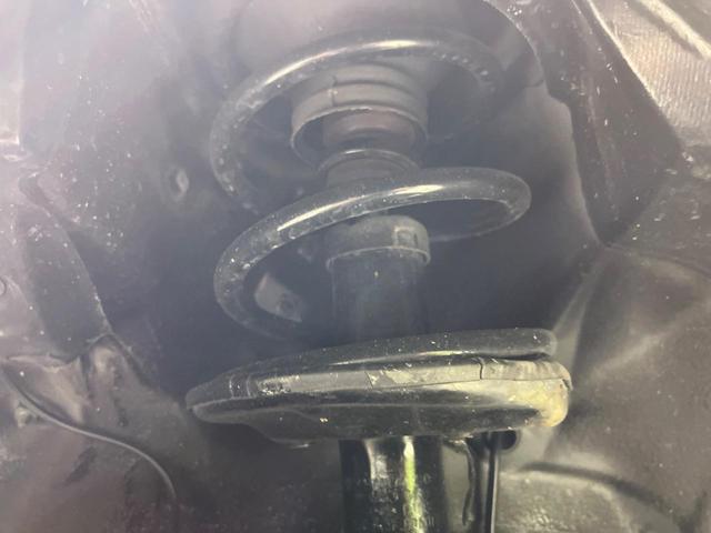 ヴォクシー Ｘ　後席モニター　純正ＨＤＤナビ　バックカメラ　禁煙車　ＥＴＣ　オートエアコン　ＣＤ　ＤＶＤ再生　ＴＶ視聴可能　電動格納ミラー（49枚目）