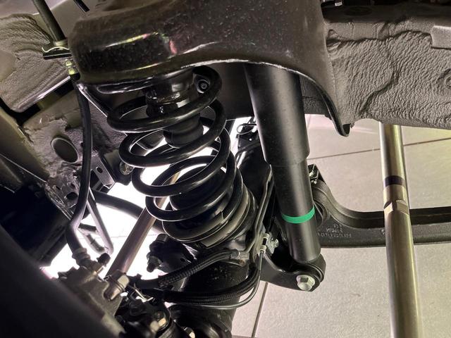 ジムニーシエラ JC 4WD ディスプレイオーディオ バックカメラ 衝突被害軽減システム 禁煙車 コーナーセンサー スマートキー LEDヘッド クルコン 純正15インチアルミ オートハイビーム 車線逸脱警報 オートライト(50枚目)