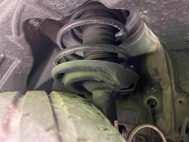 ハリアー Ｚ　純正１２．３インチナビ　ＪＢＬサウンドシステム　バックカメラ　衝突被害軽減システム　レーダークルーズ　禁煙車　電動リアゲート　ハーフレザーシート　パワーシート　ドラレコ　コーナーセンサー　ＥＴＣ２．０（52枚目）