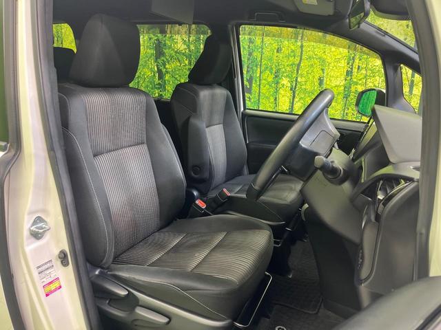 ヴォクシー ＺＳ　煌　両側電動ドア　ＢＩＧ－Ｘ１１型ナビ　１２．８型後席モニター　バックカメラ　衝突被害軽減システム　禁煙車　コーナーセンサー　スマートキー　ＬＥＤヘッド　ビルトインＥＴＣ　クルコン　純正１６インチアルミ（8枚目）