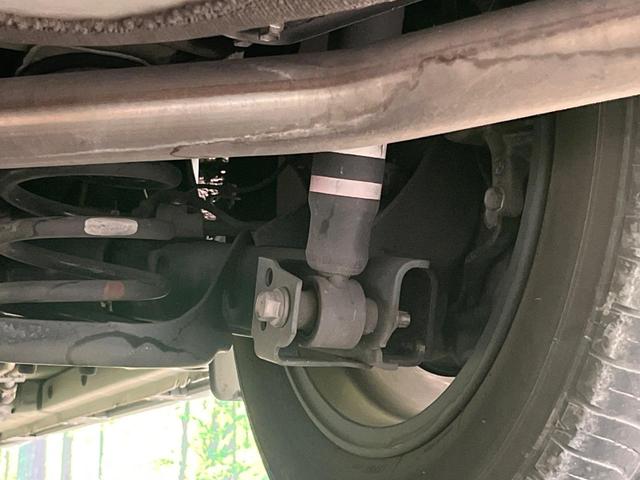 ヴォクシー ＺＳ　煌　両側電動ドア　ＢＩＧ－Ｘ１１型ナビ　１２．８型後席モニター　バックカメラ　衝突被害軽減システム　禁煙車　コーナーセンサー　スマートキー　ＬＥＤヘッド　ビルトインＥＴＣ　クルコン　純正１６インチアルミ（22枚目）