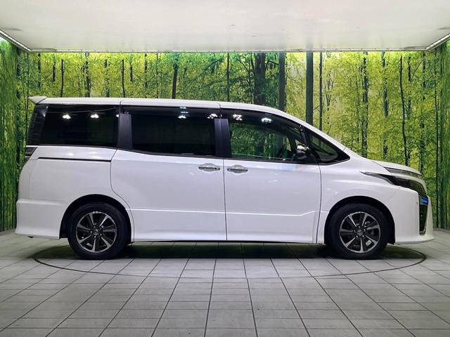 ヴォクシー ＺＳ　煌　両側電動ドア　ＢＩＧ－Ｘ１１型ナビ　１２．８型後席モニター　バックカメラ　衝突被害軽減システム　禁煙車　コーナーセンサー　スマートキー　ＬＥＤヘッド　ビルトインＥＴＣ　クルコン　純正１６インチアルミ（28枚目）