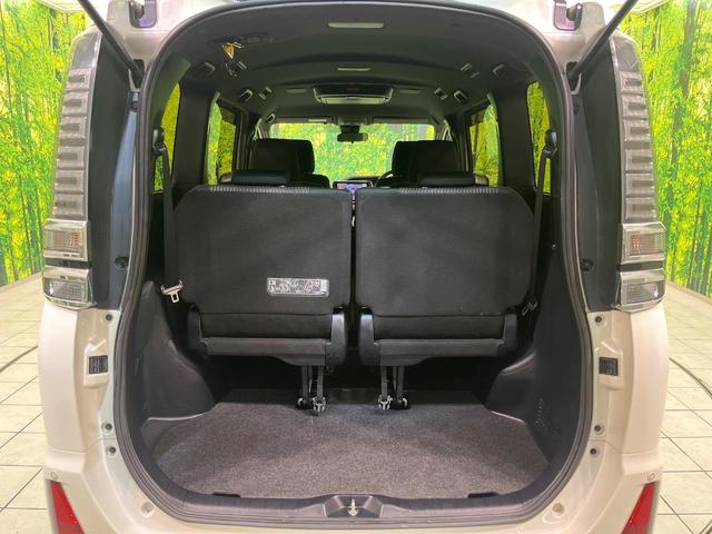 ヴォクシー ＺＳ　煌　両側電動ドア　ＢＩＧ－Ｘ１１型ナビ　１２．８型後席モニター　バックカメラ　衝突被害軽減システム　禁煙車　コーナーセンサー　スマートキー　ＬＥＤヘッド　ビルトインＥＴＣ　クルコン　純正１６インチアルミ（40枚目）