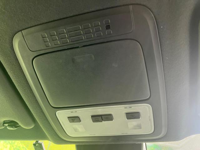 ヴォクシー ＺＳ　煌　両側電動ドア　ＢＩＧ－Ｘ１１型ナビ　１２．８型後席モニター　バックカメラ　衝突被害軽減システム　禁煙車　コーナーセンサー　スマートキー　ＬＥＤヘッド　ビルトインＥＴＣ　クルコン　純正１６インチアルミ（49枚目）