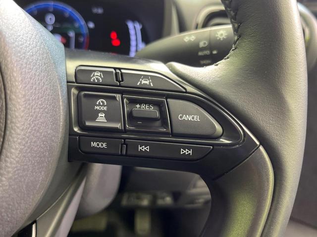 ヤリスクロス Ｚ　純正８インチメモリーナビ　全周囲カメラ　トヨタセーフティセンス　レーダークルーズ　禁煙車　ハーフレザーシート　パワーシート　ドラレコ　コーナーセンサー　スマートキー　ＬＥＤヘッド　ビルトインＥＴＣ（6枚目）