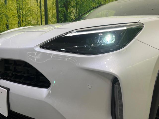 ヤリスクロス Ｚ　純正８インチメモリーナビ　全周囲カメラ　トヨタセーフティセンス　レーダークルーズ　禁煙車　ハーフレザーシート　パワーシート　ドラレコ　コーナーセンサー　スマートキー　ＬＥＤヘッド　ビルトインＥＴＣ（12枚目）