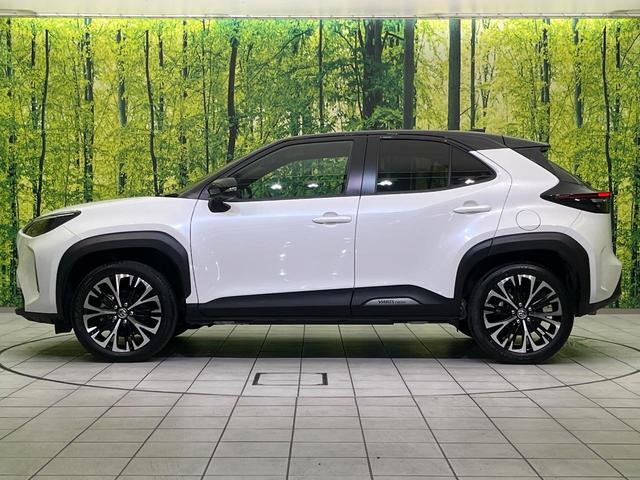 ヤリスクロス Ｚ　純正８インチメモリーナビ　全周囲カメラ　トヨタセーフティセンス　レーダークルーズ　禁煙車　ハーフレザーシート　パワーシート　ドラレコ　コーナーセンサー　スマートキー　ＬＥＤヘッド　ビルトインＥＴＣ（28枚目）