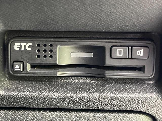 ステップワゴンスパーダ クールスピリット　両側電動ドア　純正ナビ　全周囲カメラ　禁煙車　ドラレコ　スマートキー　ＨＩＤヘッド　ビルトインＥＴＣ　純正１６インチアルミ　オートライト　オートエアコン　ＣＤ　ＤＶＤ再生　フルセグ　パドルシフト（6枚目）