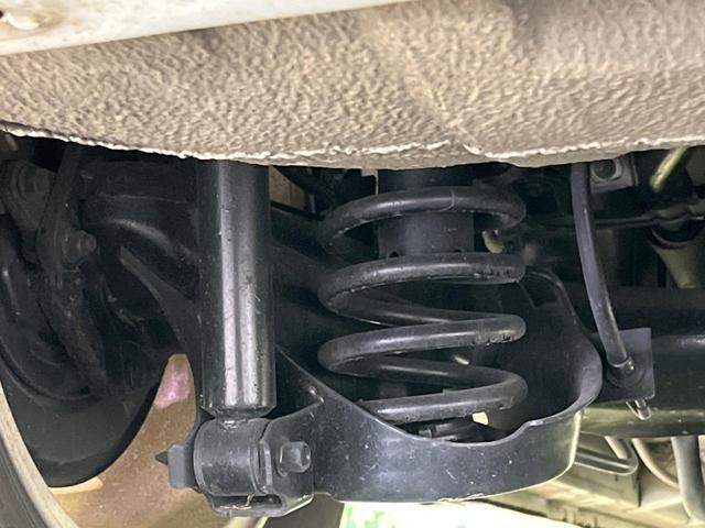 ステップワゴンスパーダ クールスピリット　両側電動ドア　純正ナビ　全周囲カメラ　禁煙車　ドラレコ　スマートキー　ＨＩＤヘッド　ビルトインＥＴＣ　純正１６インチアルミ　オートライト　オートエアコン　ＣＤ　ＤＶＤ再生　フルセグ　パドルシフト（21枚目）