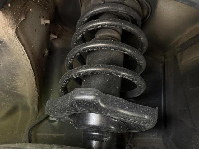 ステップワゴンスパーダ クールスピリット　両側電動ドア　純正ナビ　全周囲カメラ　禁煙車　ドラレコ　スマートキー　ＨＩＤヘッド　ビルトインＥＴＣ　純正１６インチアルミ　オートライト　オートエアコン　ＣＤ　ＤＶＤ再生　フルセグ　パドルシフト（26枚目）