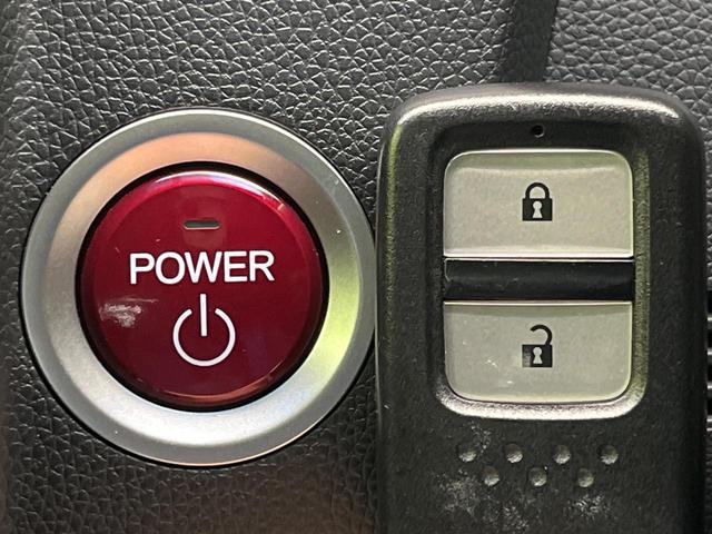 フィットハイブリッド Ｆパッケージ　ＳＤナビ　禁煙車　ドラレコ　スマートキー　ＬＥＤヘッドライト　ＥＴＣ　オートライト　オートエアコン　Ｂｌｕｅｔｏｏｔｈ　ＣＤ　ＤＶＤ再生　フルセグ　横滑り防止装置（7枚目）