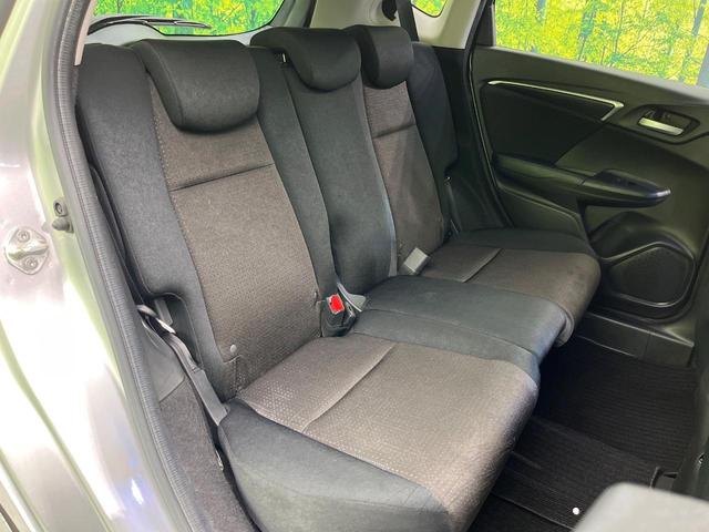 フィットハイブリッド Ｆパッケージ　ＳＤナビ　禁煙車　ドラレコ　スマートキー　ＬＥＤヘッドライト　ＥＴＣ　オートライト　オートエアコン　Ｂｌｕｅｔｏｏｔｈ　ＣＤ　ＤＶＤ再生　フルセグ　横滑り防止装置（9枚目）