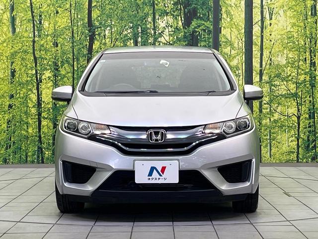 フィットハイブリッド Ｆパッケージ　ＳＤナビ　禁煙車　ドラレコ　スマートキー　ＬＥＤヘッドライト　ＥＴＣ　オートライト　オートエアコン　Ｂｌｕｅｔｏｏｔｈ　ＣＤ　ＤＶＤ再生　フルセグ　横滑り防止装置（14枚目）