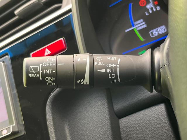 フィットハイブリッド Ｆパッケージ　ＳＤナビ　禁煙車　ドラレコ　スマートキー　ＬＥＤヘッドライト　ＥＴＣ　オートライト　オートエアコン　Ｂｌｕｅｔｏｏｔｈ　ＣＤ　ＤＶＤ再生　フルセグ　横滑り防止装置（26枚目）