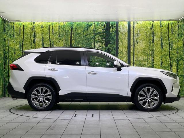 ＲＡＶ４ Ｇ　Ｚパッケージ　４ＷＤ　純正９インチメモリーナビ　全周囲カメラ　トヨタセーフティセンス　レーダークルーズ　禁煙車　パワーバックドア　革シート　シートヒーター　パワーシート　ドラレコ　コーナーセンサー　スマートキー（30枚目）