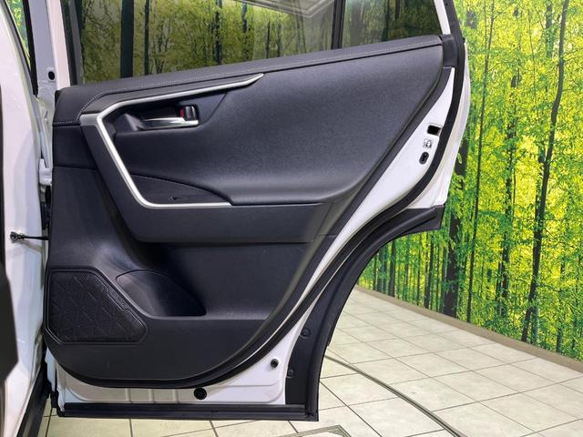 ＲＡＶ４ Ｇ　Ｚパッケージ　４ＷＤ　純正９インチメモリーナビ　全周囲カメラ　トヨタセーフティセンス　レーダークルーズ　禁煙車　パワーバックドア　革シート　シートヒーター　パワーシート　ドラレコ　コーナーセンサー　スマートキー（33枚目）