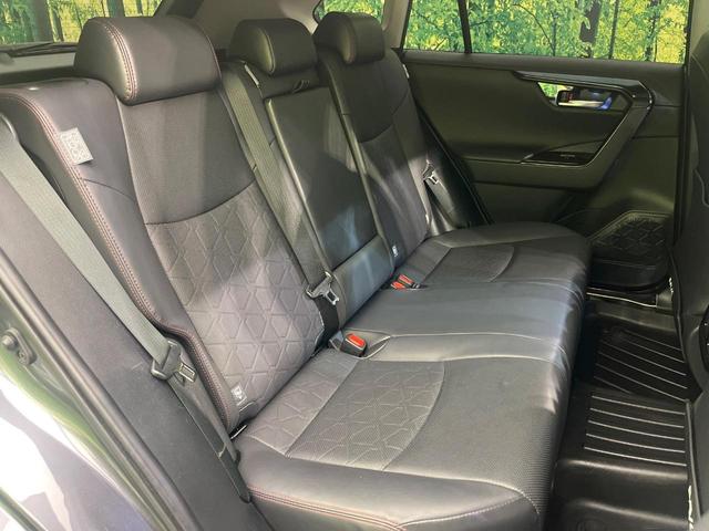 ＲＡＶ４ アドベンチャー　オフロードパッケージ　４ＷＤ　全周囲カメラ　ＡＣ１００Ｖ電源　トヨタセーフティセンス　レーダークルーズ　禁煙車　レザーシート　前席シートエアコン　パワーシート　ドラレコ　コーナーセンサー　ＬＥＤヘッド　ルーフレール（10枚目）