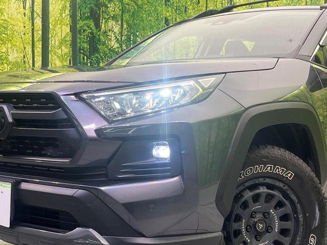 ＲＡＶ４ アドベンチャー　オフロードパッケージ　４ＷＤ　全周囲カメラ　ＡＣ１００Ｖ電源　トヨタセーフティセンス　レーダークルーズ　禁煙車　レザーシート　前席シートエアコン　パワーシート　ドラレコ　コーナーセンサー　ＬＥＤヘッド　ルーフレール（13枚目）