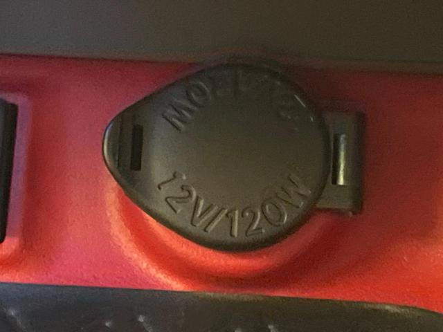 ＲＡＶ４ アドベンチャー　オフロードパッケージ　４ＷＤ　全周囲カメラ　ＡＣ１００Ｖ電源　トヨタセーフティセンス　レーダークルーズ　禁煙車　レザーシート　前席シートエアコン　パワーシート　ドラレコ　コーナーセンサー　ＬＥＤヘッド　ルーフレール（58枚目）