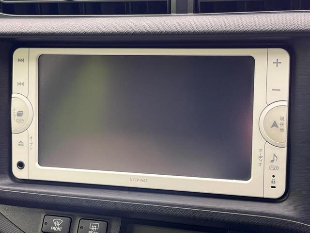 アクア Ｓ　純正ナビ　バックカメラ　禁煙車　スマートキー　オートライト　オートエアコン　Ｂｌｕｅｔｏｏｔｈ　ＣＤ　地デジ　シートリフター　プライバシーガラス　４スピーカー（4枚目）