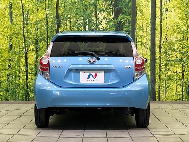 アクア Ｓ　純正ナビ　バックカメラ　禁煙車　スマートキー　オートライト　オートエアコン　Ｂｌｕｅｔｏｏｔｈ　ＣＤ　地デジ　シートリフター　プライバシーガラス　４スピーカー（15枚目）