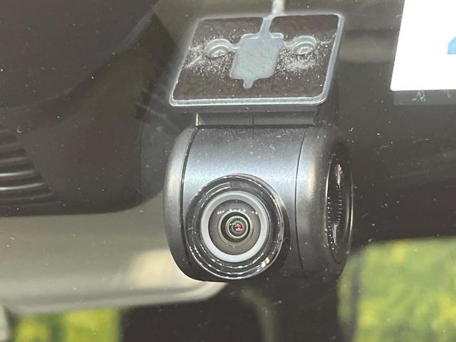 クロスビー ハイブリッドＭＺ　純正ＳＤナビ　全周囲カメラ　衝突被害軽減システム　レーダークルーズ　禁煙車　ドラレコ　スマートキー　ＬＥＤヘッド　ビルトインＥＴＣ　純正１６インチアルミ　オートライト　オートエアコン（7枚目）