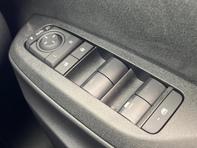 ヤリスクロス X SDナビ バックカメラ 衝突被害軽減システム レーダークルーズ 禁煙車 ドラレコ コーナーセンサー スマートキー ETC オートハイビーム オートライト Bluetooth フルセグ(50枚目)