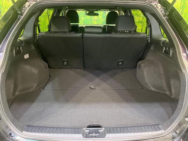 カローラフィールダー ハイブリッドG ダブルバイビー 8インチSDナビ バックカメラ 衝突被害軽減システム 禁煙車 ハーフレザーシート シートヒーター ドラレコ スマートキー LEDヘッド ビルトインETC 純正16インチアルミ オートハイビーム(34枚目)