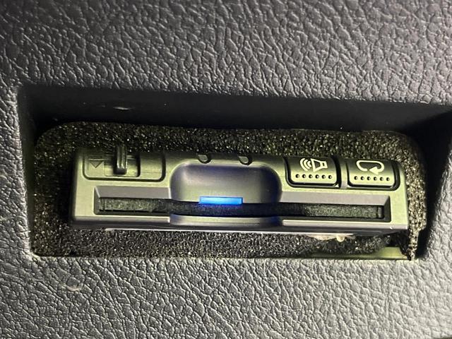 カローラフィールダー ハイブリッドG ダブルバイビー 8インチSDナビ バックカメラ 衝突被害軽減システム 禁煙車 ハーフレザーシート シートヒーター ドラレコ スマートキー LEDヘッド ビルトインETC 純正16インチアルミ オートハイビーム(48枚目)