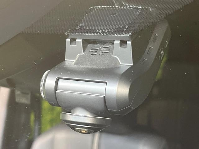 ノア ハイブリッドS-Z 両側電動ドア 純正10.5インチメモリーナビ 全周囲カメラ AC100V電源 トヨタセーフティセンス レーダークルーズ 禁煙車 電動リアゲート ハーフレザーシート シートヒーター ドラレコ(22枚目)