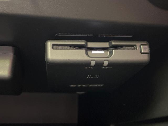 ノート ｅ－パワー　メダリスト　純正ＳＤナビ　全周囲カメラ　エマージェンシーブレーキ　レーダークルーズ　禁煙車　ハーフレザーシート　ドラレコ　コーナーセンサー　スマートキー　ＬＥＤヘッド　ＥＴＣ　純正１５インチアルミ　フルセグ（30枚目）