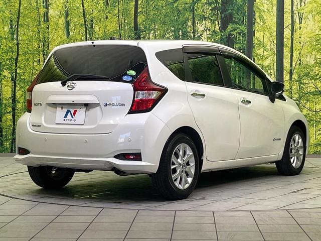 ノート ｅ－パワー　メダリスト　純正ＳＤナビ　全周囲カメラ　エマージェンシーブレーキ　レーダークルーズ　禁煙車　ハーフレザーシート　ドラレコ　コーナーセンサー　スマートキー　ＬＥＤヘッド　ＥＴＣ　純正１５インチアルミ　フルセグ（44枚目）