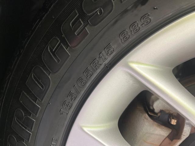 ノート ｅ－パワー　メダリスト　純正ＳＤナビ　全周囲カメラ　エマージェンシーブレーキ　レーダークルーズ　禁煙車　ハーフレザーシート　ドラレコ　コーナーセンサー　スマートキー　ＬＥＤヘッド　ＥＴＣ　純正１５インチアルミ　フルセグ（45枚目）